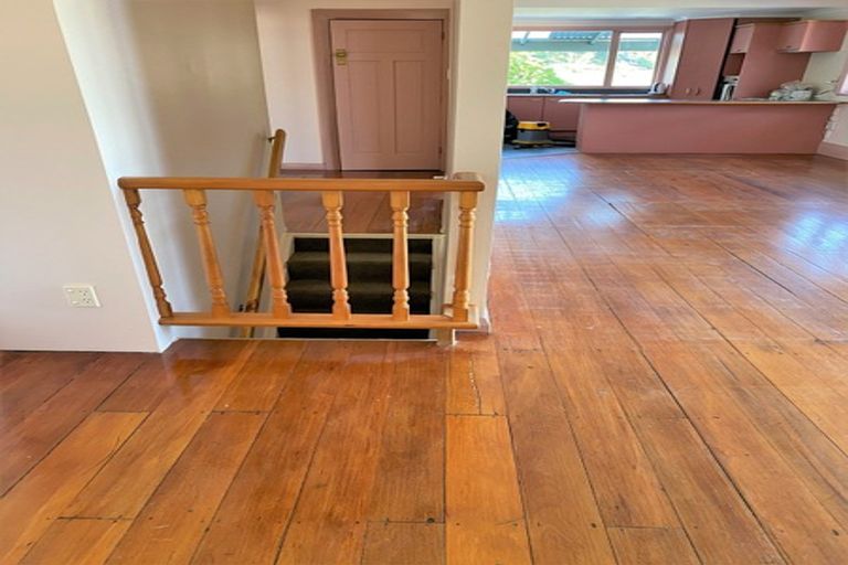 Photo of property in 30 Beach Road, Onerahi, Whangarei, 0110