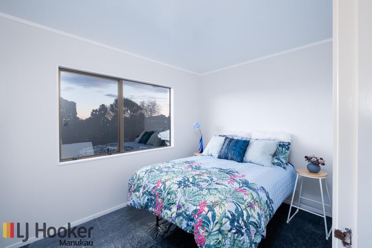 Photo of property in 6 Lucas Place, Weymouth, Auckland, 2103