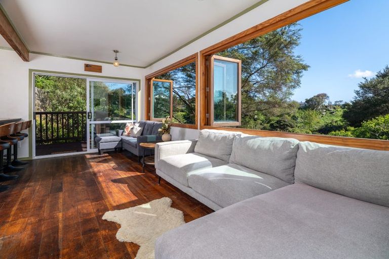 Photo of property in 6 Main Road, Raglan, 3225