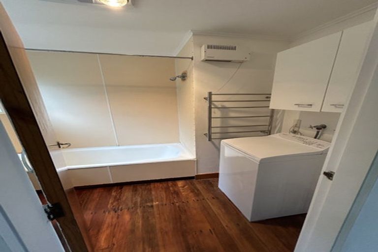 Photo of property in 82 Collier Avenue, Karori, Wellington, 6012