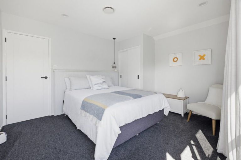 Photo of property in 253 Devonport Road, Tauranga, 3110