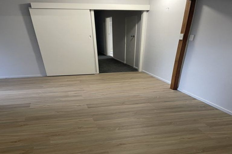 Photo of property in 67 Riverpark Crescent, Henderson, Auckland, 0610