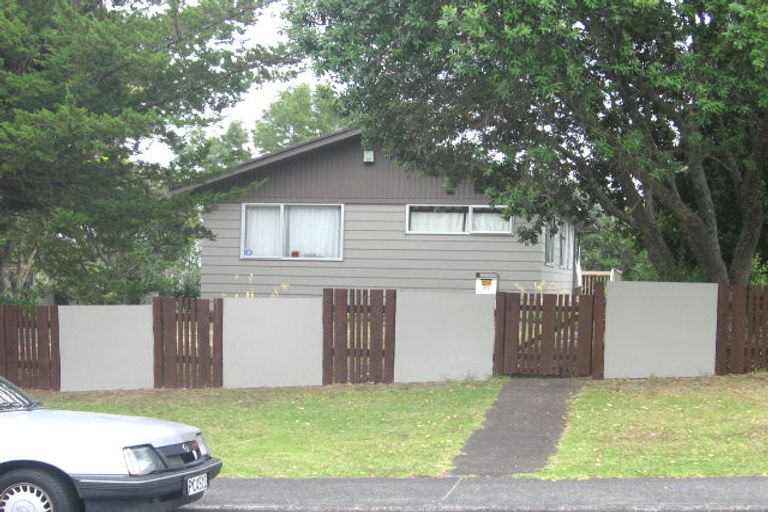 Photo of property in 13 Tree View Avenue, Glenfield, Auckland, 0629