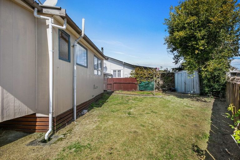 Photo of property in 6 Harris Street, Te Puke, 3119