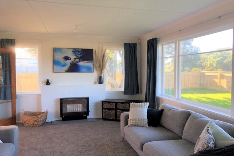 Photo of property in 9a Bamber Street, Castlecliff, Whanganui, 4501
