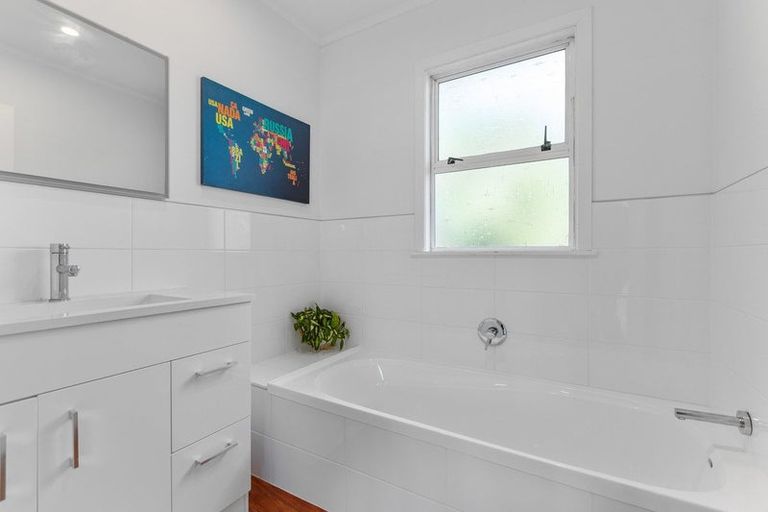 Photo of property in 57 Lorna Street, Lynmouth, New Plymouth, 4310