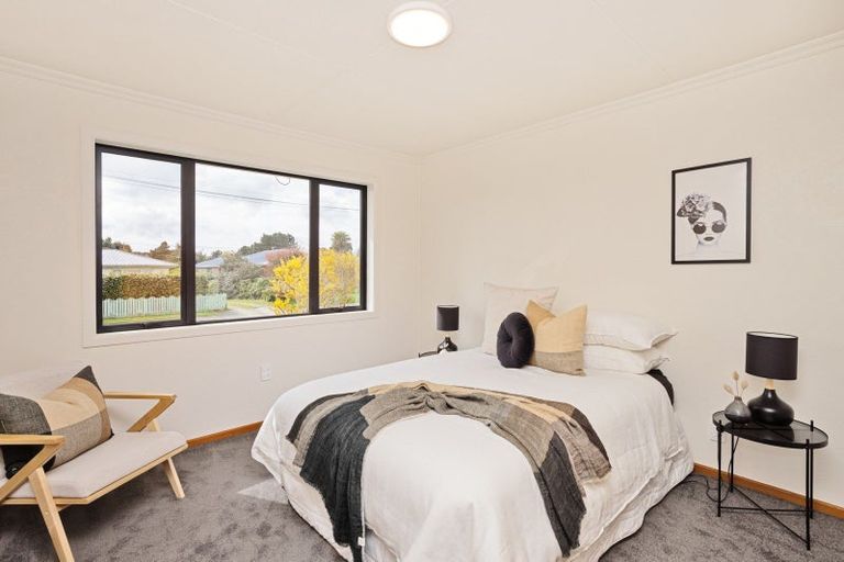 Photo of property in 35 Holloway Street, Waikiwi, Invercargill, 9810