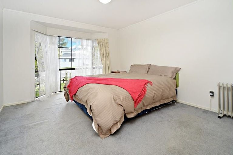 Photo of property in 170b Aviemore Drive, Highland Park, Auckland, 2010