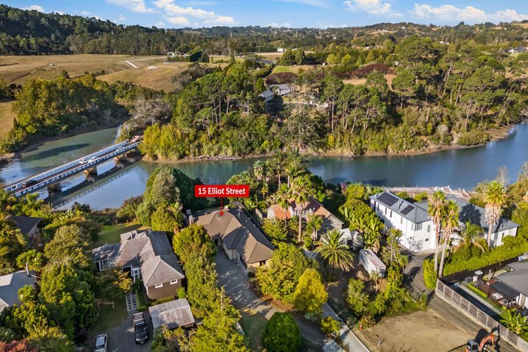 Photo of property in 15 Elliot Street, Howick, Auckland, 2014