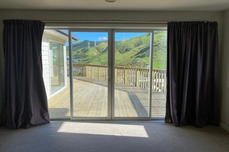 Photo of property in 9 Gifford Grove, Churton Park, Wellington, 6037