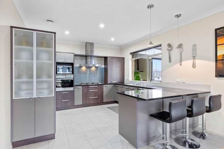 Photo of property in 27 Amaretto Avenue, Flat Bush, Auckland, 2019