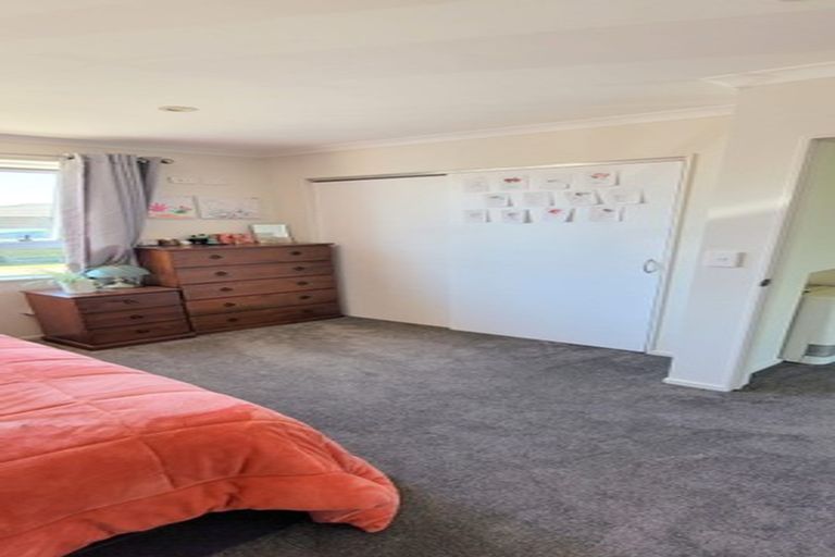 Photo of property in 25 Silvan Place, Bell Block, New Plymouth, 4312