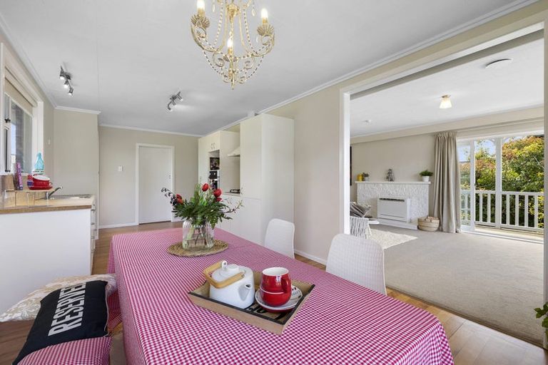 Photo of property in 252 Huatoki Street, Upper Vogeltown, New Plymouth, 4310