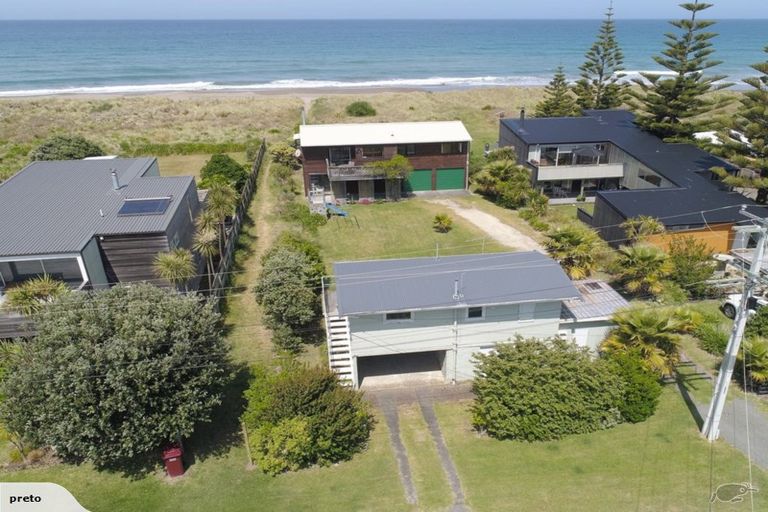Photo of property in 75 Blue Pacific Parade, Riversdale Beach, Masterton, 5872