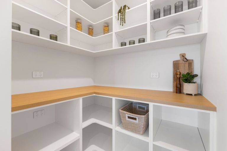 Photo of property in 5 Alex Place, Rolleston, 7614