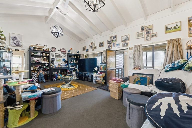 Photo of property in 647 Pukehina Parade, Pukehina, Te Puke, 3189