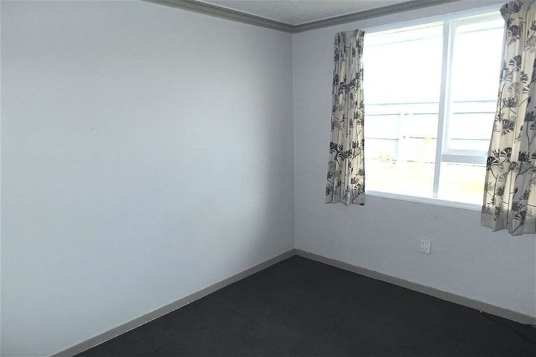 Photo of property in 2/332 Hills Road, Mairehau, Christchurch, 8013