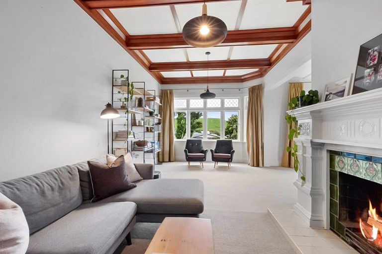 Photo of property in 533 Devon Street West, Blagdon, New Plymouth, 4310