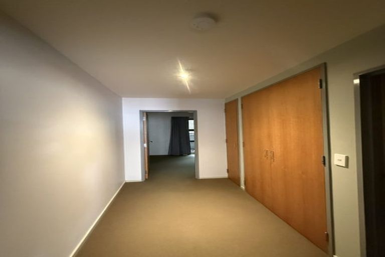 Photo of property in 50c Hawker Street, Mount Victoria, Wellington, 6011