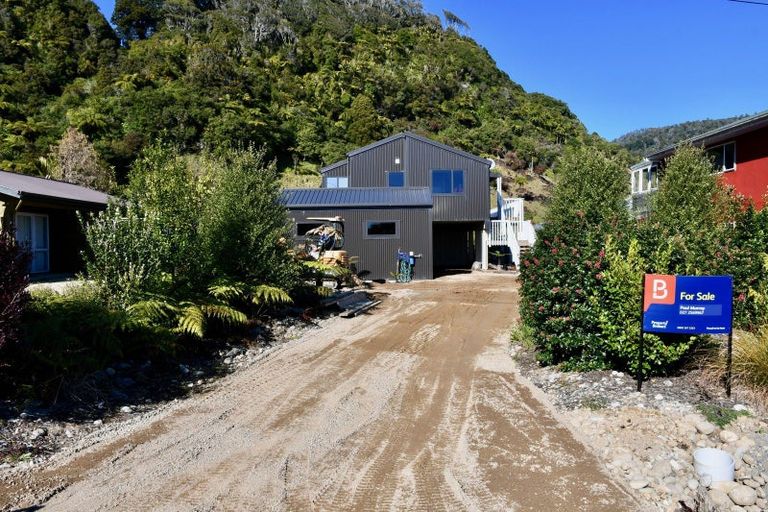 Photo of property in 4 Horncastle Crescent, Little Wanganui, Karamea, 7893