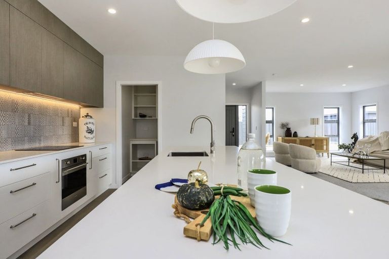 Photo of property in 9 Cassin Place, Taradale, Napier, 4112