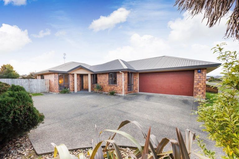 Photo of property in 34 Meridian Grove, Kelvin Grove, Palmerston North, 4414