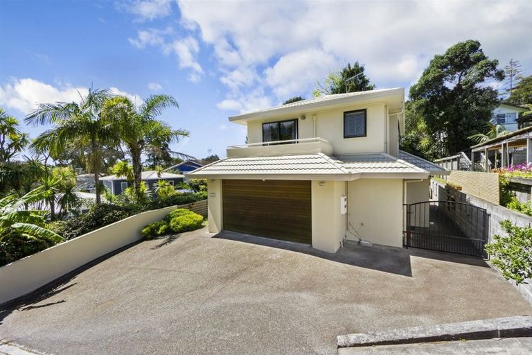 Photo of property in 1/45 Weatherly Road, Torbay, Auckland, 0630