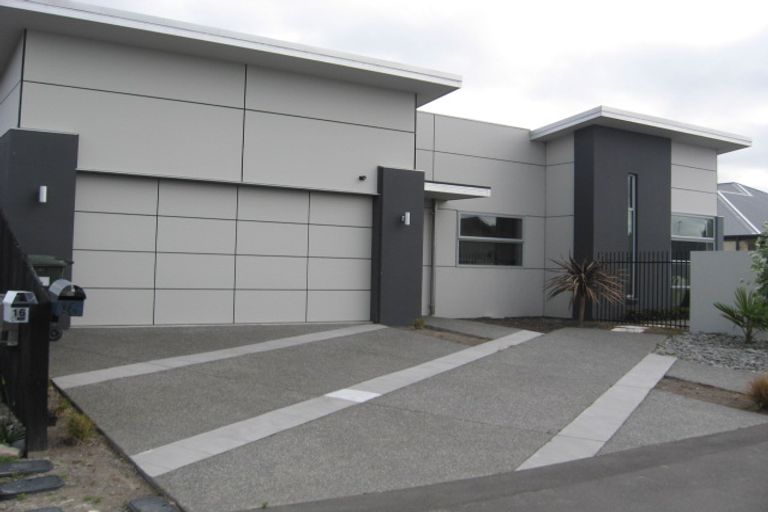 Photo of property in 16 Havana Gardens, Shirley, Christchurch, 8052