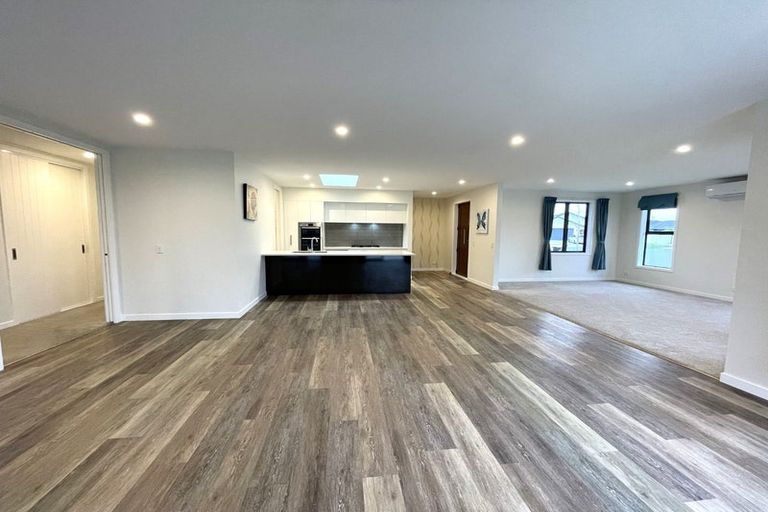 Photo of property in 7 Benmore Place, Poraiti, Napier, 4112