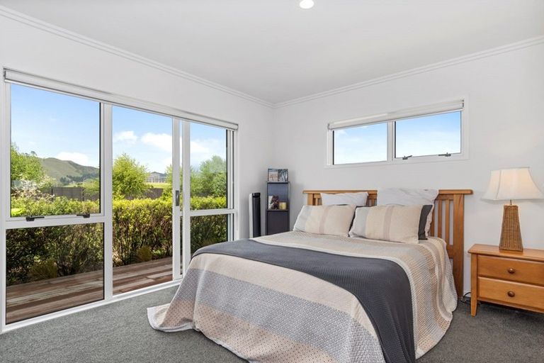 Photo of property in 6 Royal Ascot Drive, Papamoa Beach, Te Puke, 3187