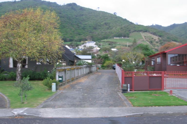 Photo of property in 23 Huia Street, Waikanae, 5036
