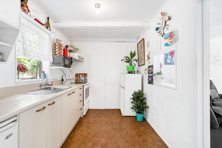 Photo of property in 2/53 Mathesons Road, Phillipstown, Christchurch, 8011