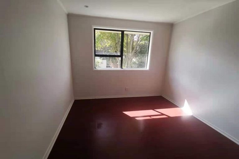 Photo of property in 13 Olena Avenue, Sunnyhills, Auckland, 2010