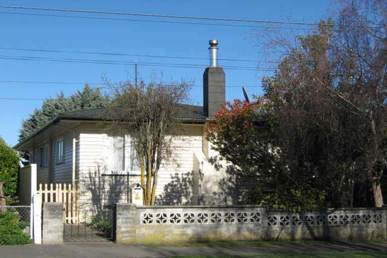 Photo of property in 4 Palmerston Road, Havelock North, 4130