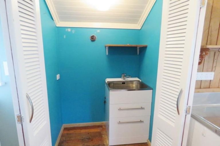 Photo of property in 47 Drake Street, Vogeltown, New Plymouth, 4310