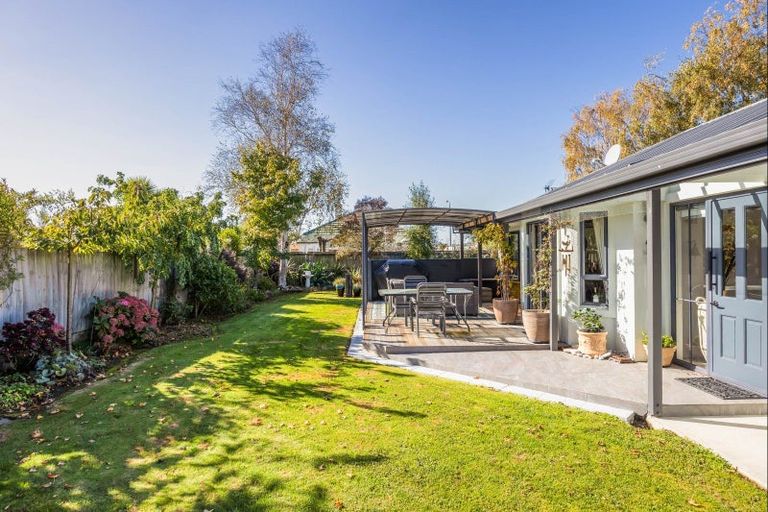 Photo of property in 15b Coates Place, Rangiora, 7400