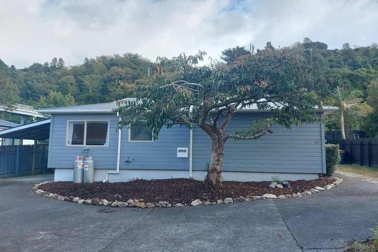 Photo of property in 39c Owen Street, Belmont, Lower Hutt, 5010