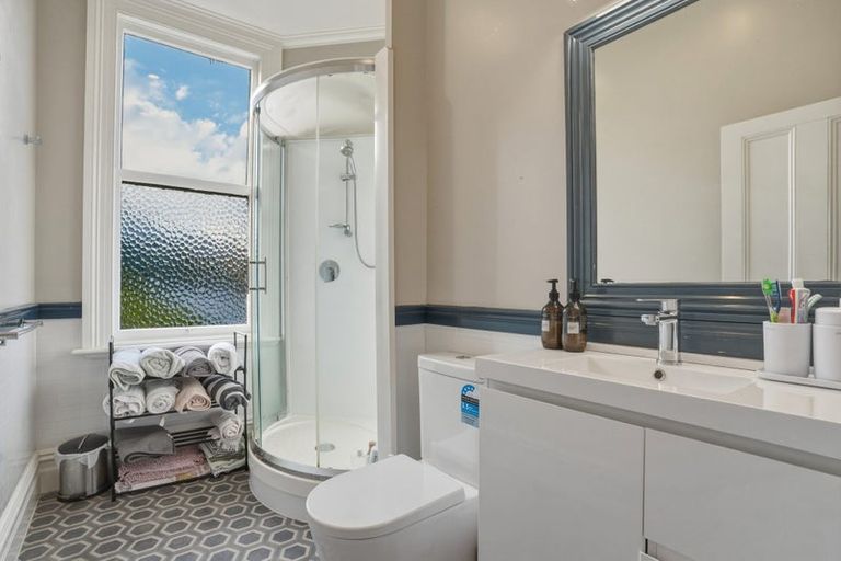 Photo of property in 88 Queen Street, North Dunedin, Dunedin, 9016
