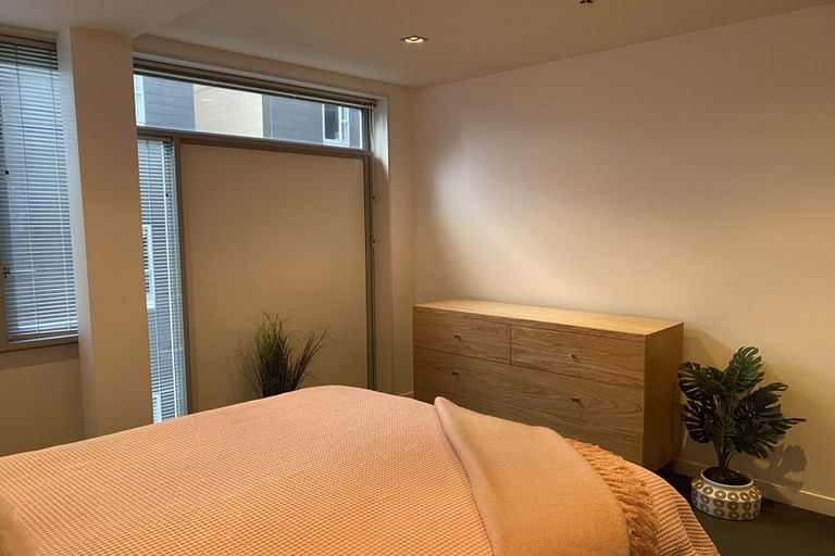 Photo of property in Monument Apartments, 5c/245 Wakefield Street, Te Aro, Wellington, 6011