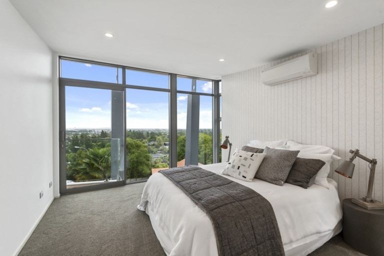 Photo of property in 26 Overdale Drive, Cashmere, Christchurch, 8022