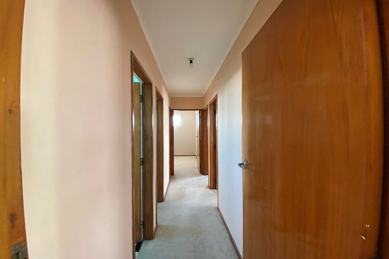 Photo of property in 9 Short Street, Waitara, 4320