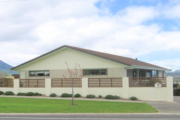 Photo of property in 77 Acacia Bay Road, Nukuhau, Taupo, 3330