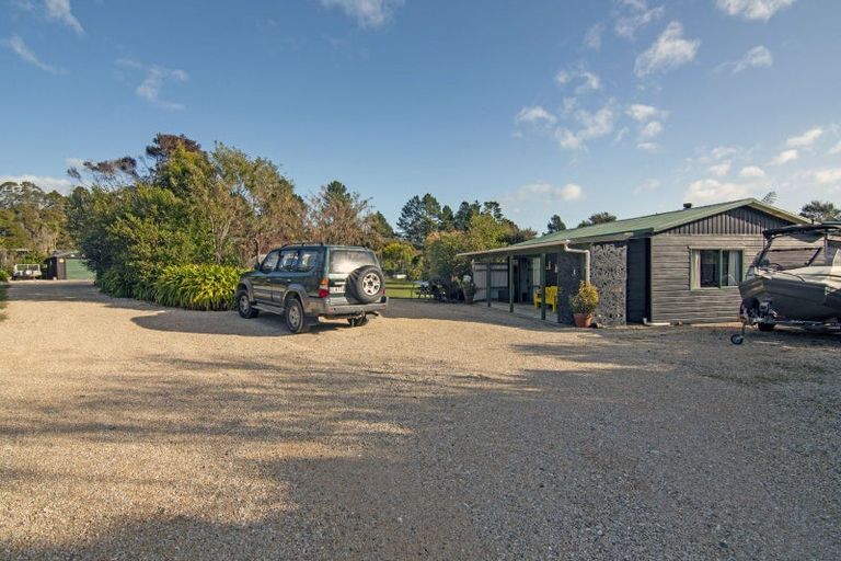 Photo of property in 2313 Takaka-collingwood Highway, Collingwood, 7073