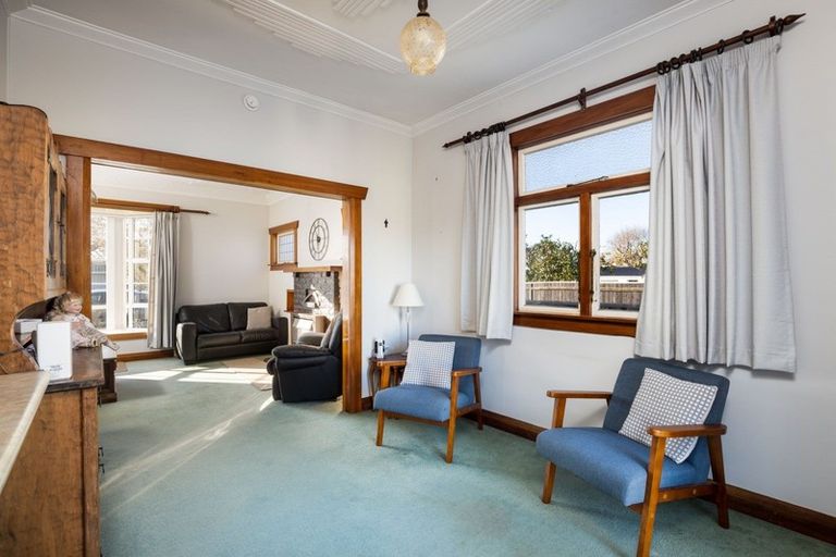 Photo of property in 37 Wallace Place, Westown, New Plymouth, 4310