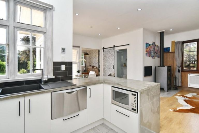 Photo of property in 42 Hinemoa Street, Spreydon, Christchurch, 8024