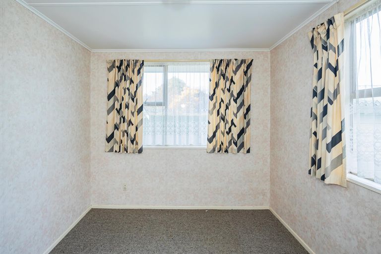 Photo of property in 18 Burn Street, Holmes Hill, Oamaru, 9401