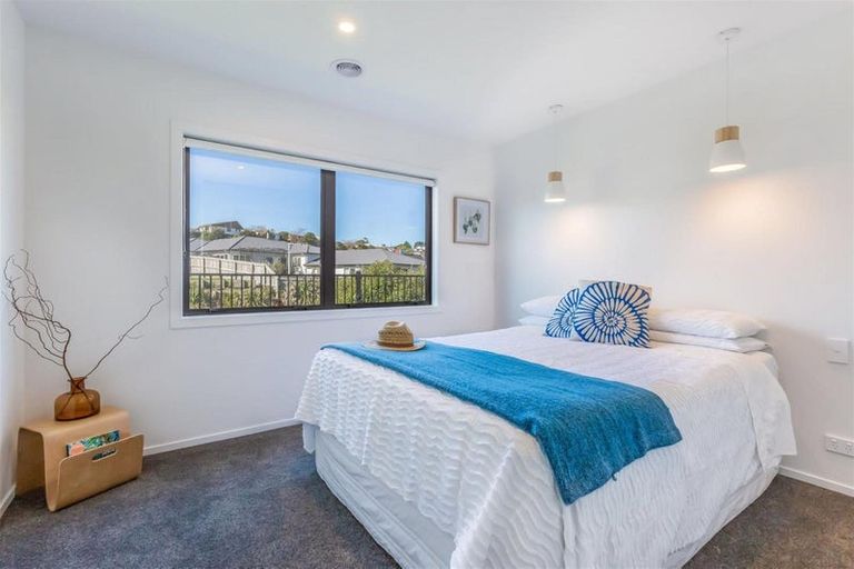 Photo of property in 6 Cartographer Way, Whitby, Porirua, 5024