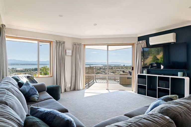 Photo of property in 18 Clairmont Heights, Stoke, Nelson, 7011