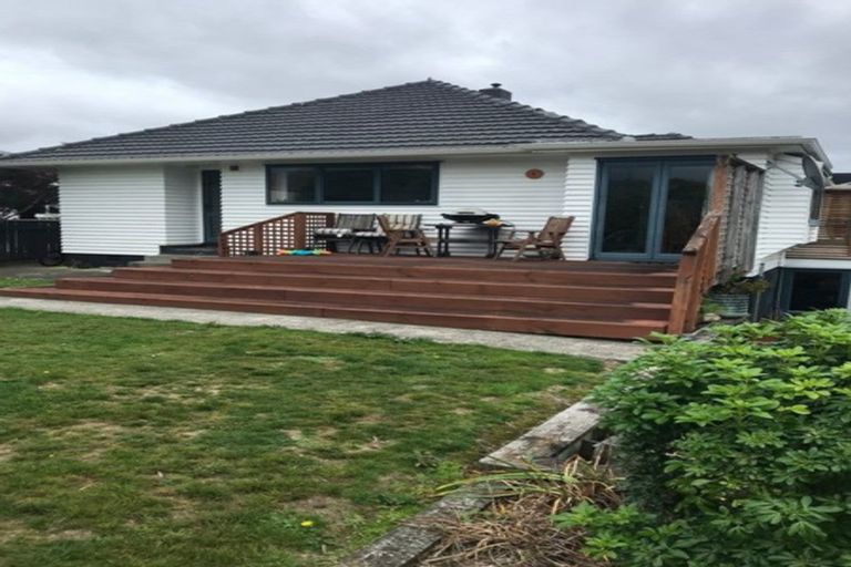 Photo of property in 8 Whitley Avenue, Ebdentown, Upper Hutt, 5018