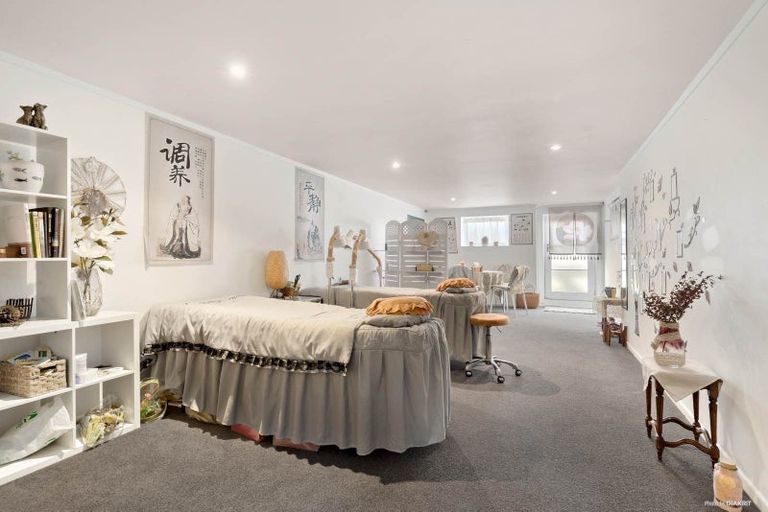 Photo of property in 50 Arran Road, Browns Bay, Auckland, 0630